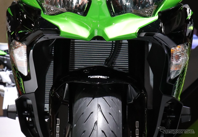 カワサキ Ninja ZX-25R(東京モーターショー2019)