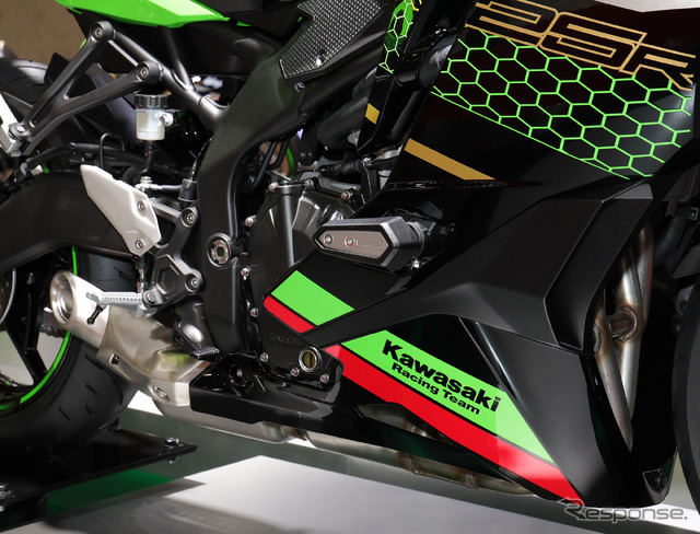 カワサキ Ninja ZX-25R(東京モーターショー2019)