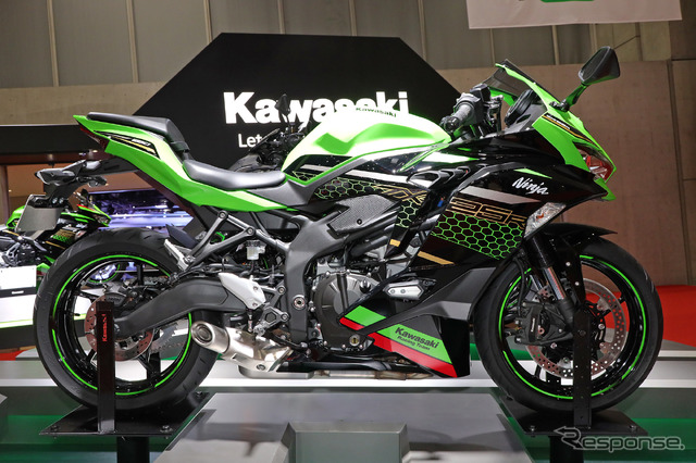 カワサキ Ninja ZX-25R(東京モーターショー2019)