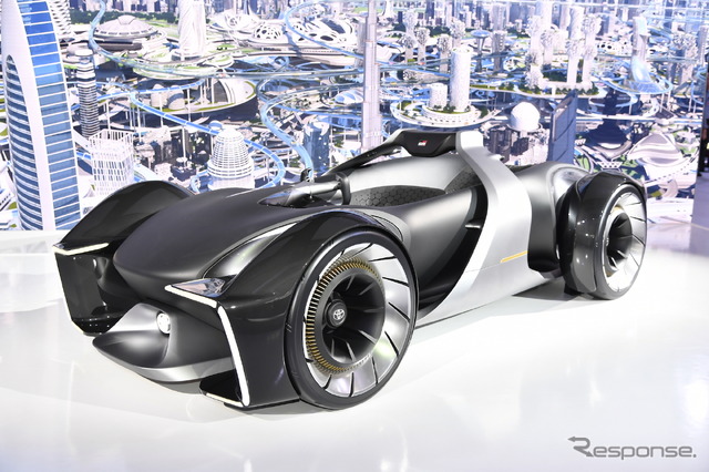 トヨタ e-RACER(東京モーターショー2019)