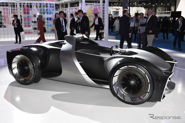 トヨタ e-RACER(東京モーターショー2019)