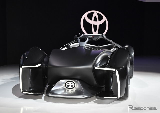 トヨタ e-RACER(東京モーターショー2019)