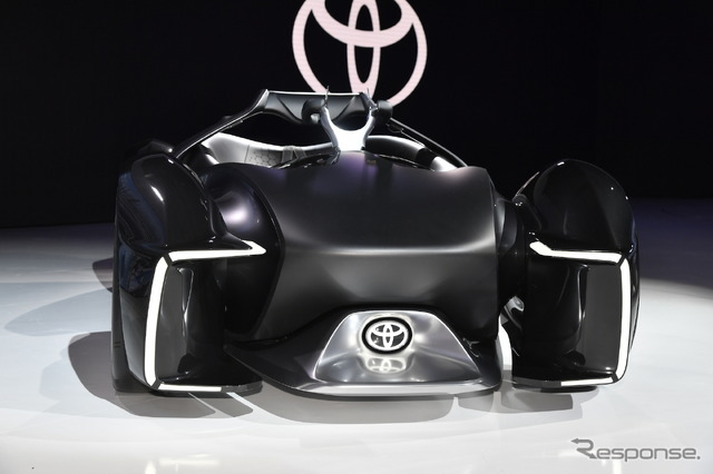 トヨタ e-RACER(東京モーターショー2019)