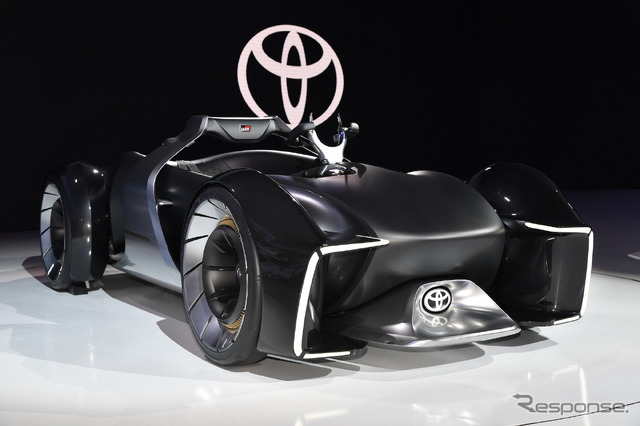 トヨタ e-RACER(東京モーターショー2019)