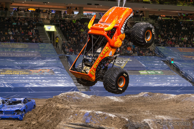 MONSTER JAM