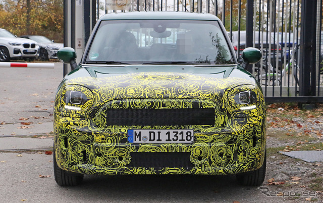 MINI クロスオーバー 改良新型(スクープ写真)