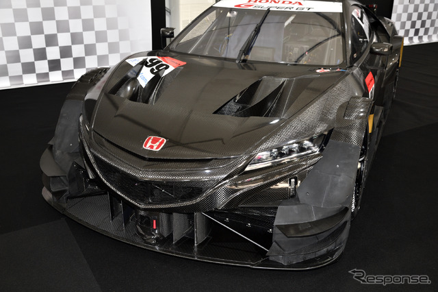 SUPER GT GT500 2020年型マシン展示