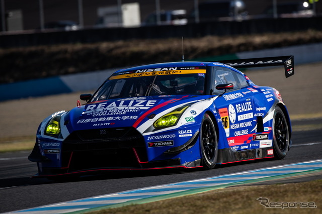GT300クラス予選2位の#56 GT-R(ドライバーズチャンピオン争いからは脱落)。