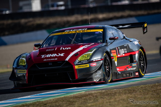 GT300クラス予選4位の#11 GT-R。