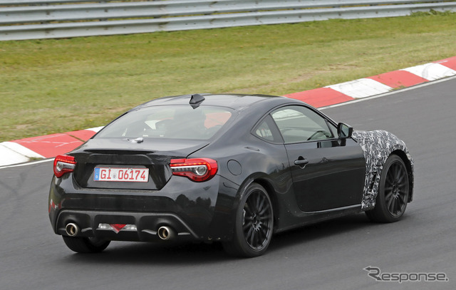 スバル BRZ 改良新型プロトタイプ(スクープ写真)