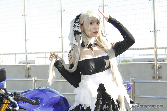 ヤマハYZF-R25×アズールレーン(東京モーターショー2019)