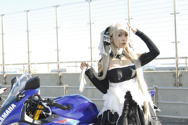 ヤマハYZF-R25×アズールレーン(東京モーターショー2019)