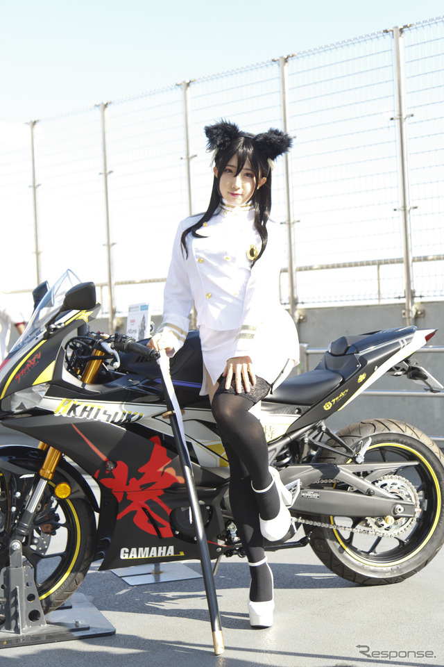 ヤマハYZF-R25×アズールレーン(東京モーターショー2019)