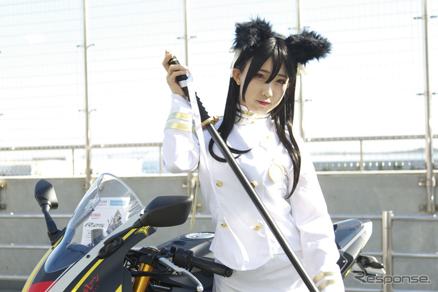 ヤマハYZF-R25×アズールレーン(東京モーターショー2019)