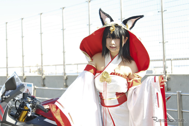 ヤマハYZF-R25×アズールレーン(東京モーターショー2019)