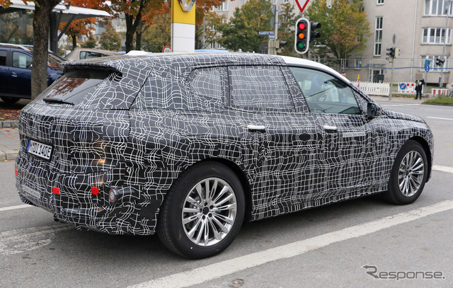 BMW iNEXT 市販型(iX5)開発車両 スクープ写真