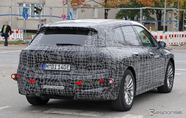 BMW iNEXT 市販型(iX5)開発車両 スクープ写真