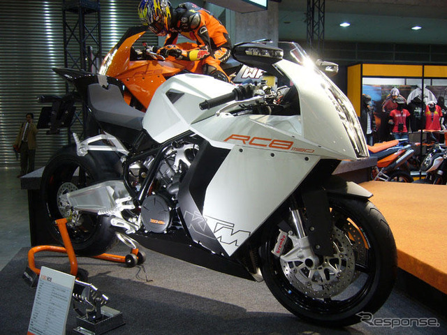 【東京モーターサイクルショー08】人気急上昇中のKTM、初のスーパーバイク