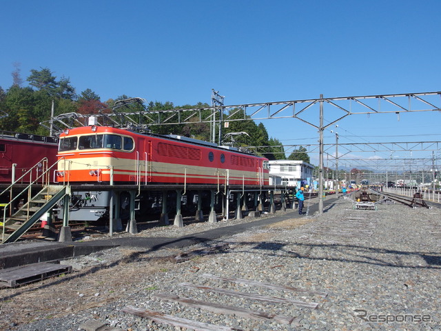 E851(西武秩父線開通50周年記念車両基地まつり in 横瀬)