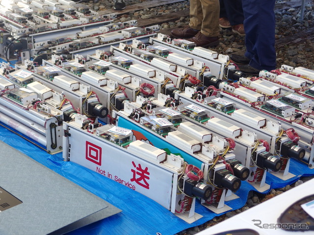 鉄道部品・用品(廃車発生品)の販売(西武秩父線開通50周年記念車両基地まつり in 横瀬)