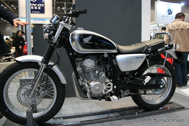 【東京モーターサイクルショウ08】ビックサイズが人気のホンダブース