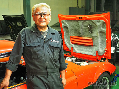 ヤレた内装を一新! キャブ・初代RX-7のスペシャリストが創り出した新たなシートレストア術
