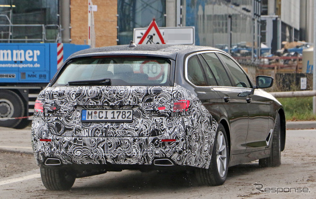 BMW 5シリーズツーリング 改良新型プロトタイプ(スクープ写真)