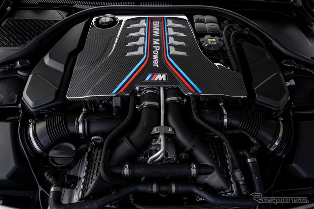 BMW M8 グランクーペ 新型