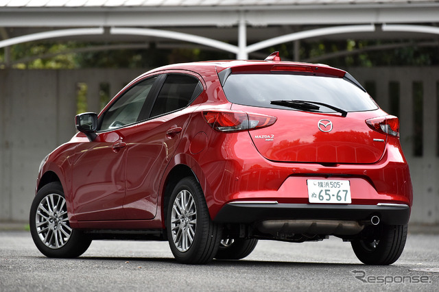 マツダ2 15S PROACTIVE(4WD、AT)