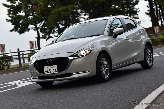 マツダ2 15S PROACTIVE(4WD、AT)
