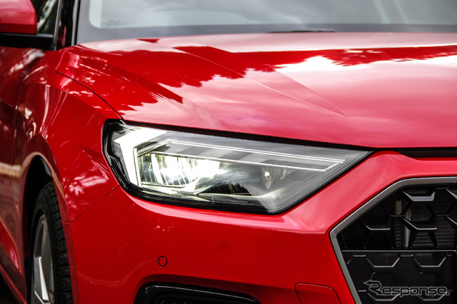 アウディ A1スポーツバック 新型(A1 Sportback 35 TFSI advansed)