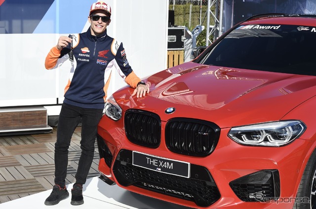 マルク・マルケス選手とBMW X4M コンペティション