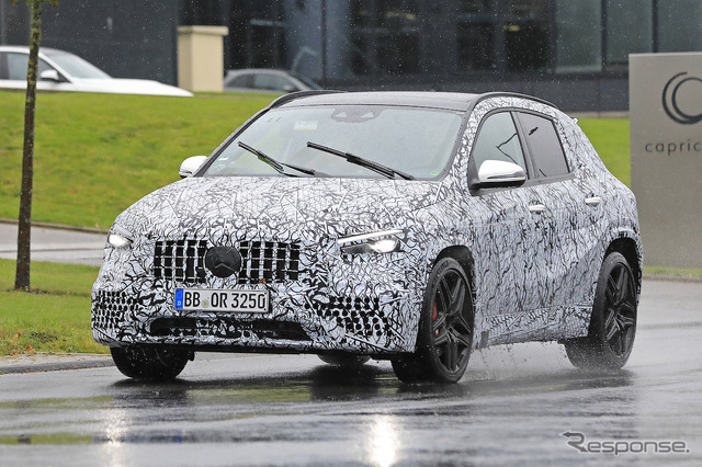 メルセデスAMG GLA45 開発車両(スクープ写真)