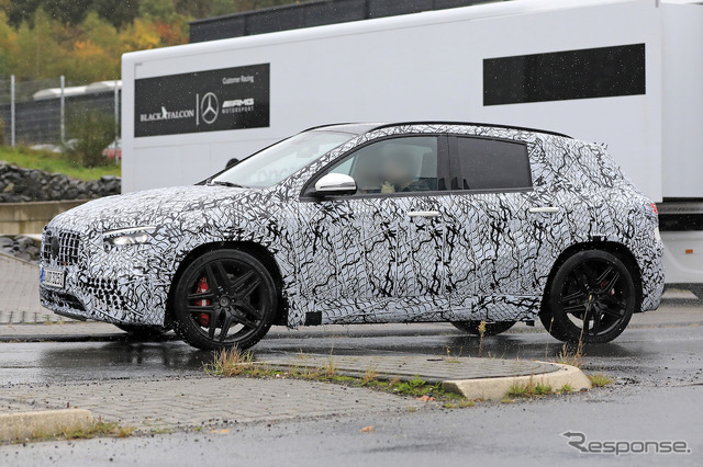 メルセデスAMG GLA45 開発車両(スクープ写真)