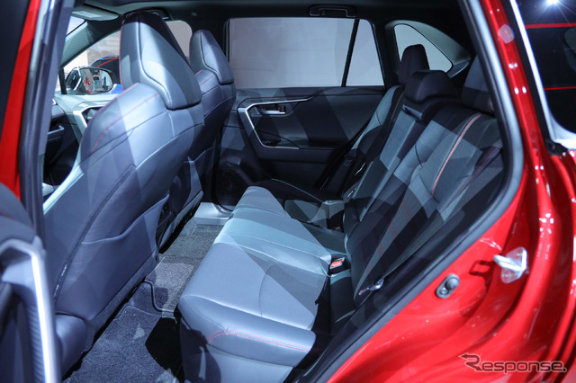 トヨタ RAV4プライム(ロサンゼルスモーターショー2019)