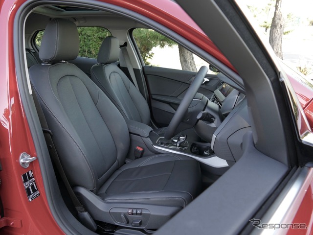 BMW 1シリーズ 新型(118i Play)