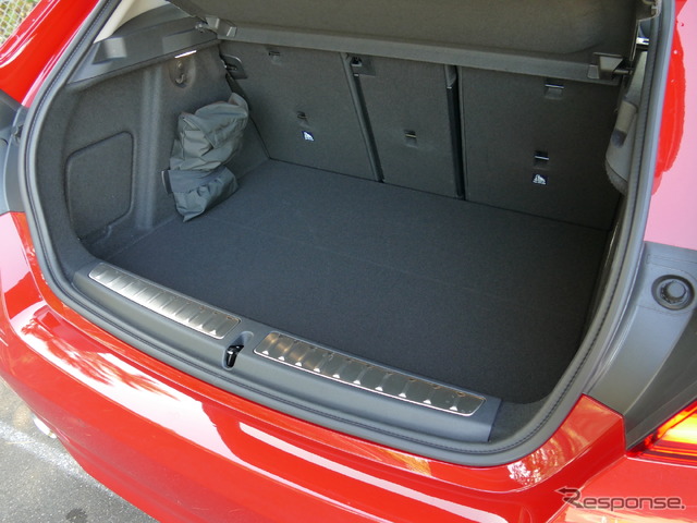 BMW 1シリーズ 新型(118i Play)