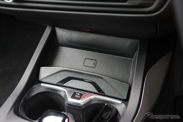 BMW 1シリーズ 新型(118i Play)
