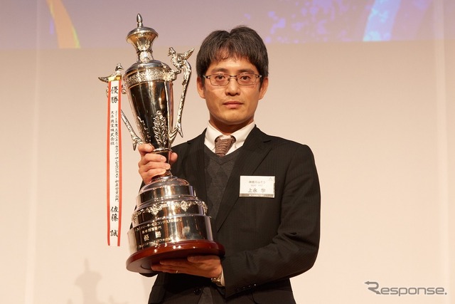 ＜新車営業部門優勝＞ 神奈川三菱ふそう販売（上永学氏）