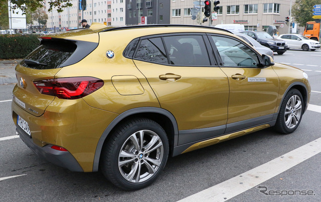 BMW X2 xDrive 25e 開発車両スクープ写真