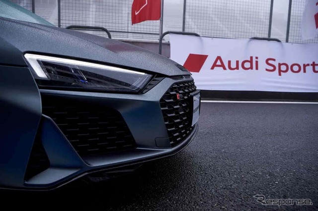 アウディ R8 Decennium(デセニウム)納車式