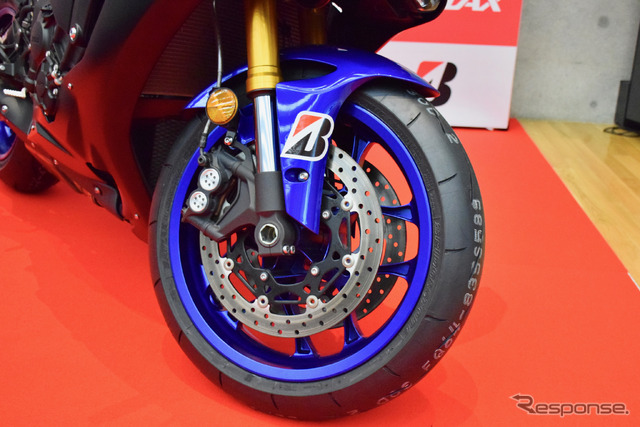 ブリヂストンBATTLAXレーシングストリートRS11