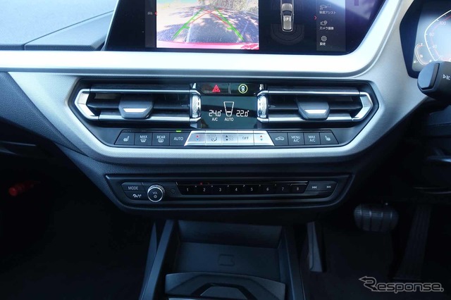 BMW 1シリーズ 新型(118i play)