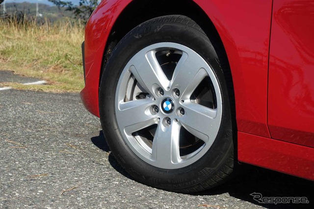 BMW 1シリーズ 新型(118i play)