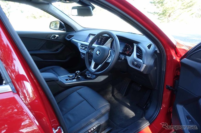 BMW 1シリーズ 新型(118i play)