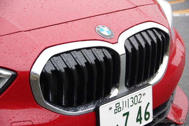 BMW 1シリーズ 新型(118i play)