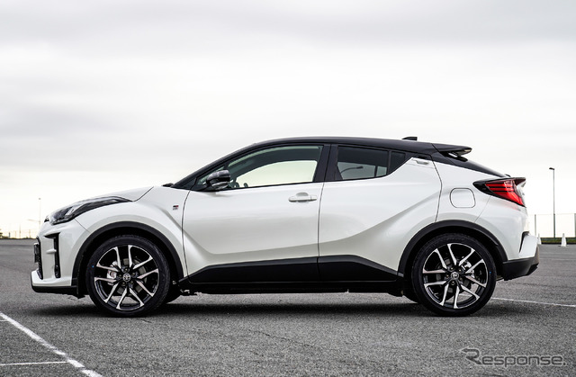 トヨタ C-HR GRスポーツ