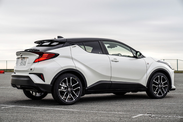 トヨタ C-HR GRスポーツ