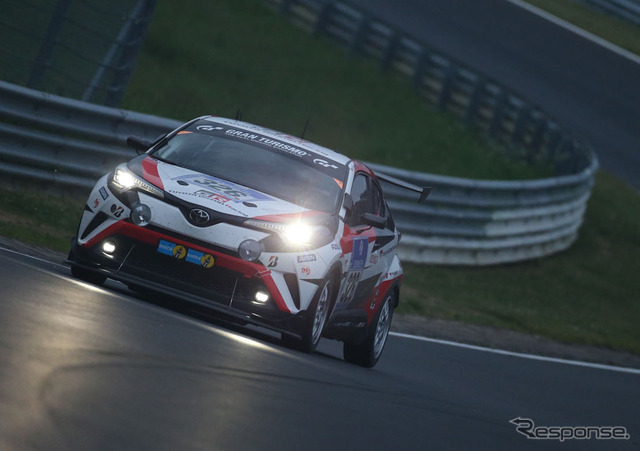C-HR Racing(2016 ニュルブルクリンク24時間耐久)