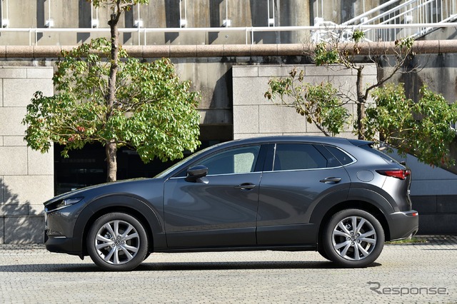 マツダ CX-30